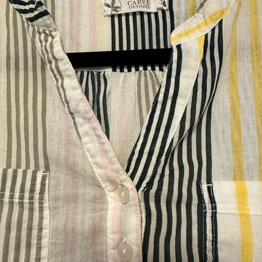 Carve Designs Organic Cotton Stripe Blouse XS Navy Yellow White Coastal Top EUC - Picture 4 of 7